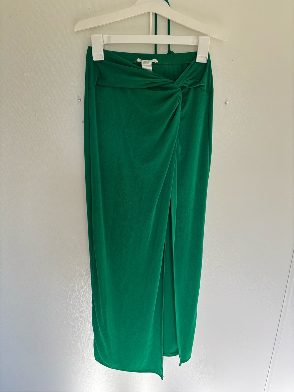 Green Twist-Front Maxi Skirt & Crop Top set